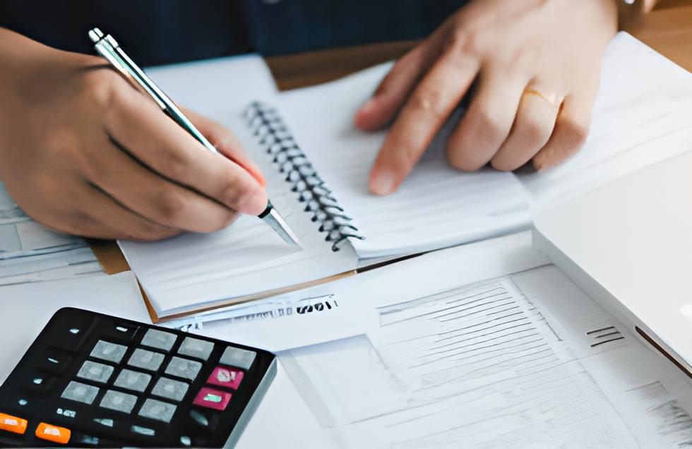 Imagem da Impressora de crachá em pvc: Descubra gastos que podem ser evitados